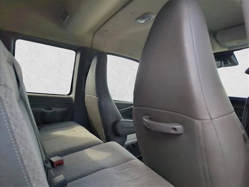 Used 2019 Chevrolet Express 3500 LT w/ LT Preferred Equipment Group image 11