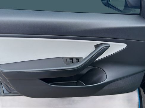 Used 2020 Tesla Model 3 Standard Range Plus image 20