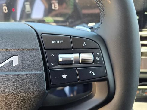 New 2026 Kia Sportage LX FWD image 12