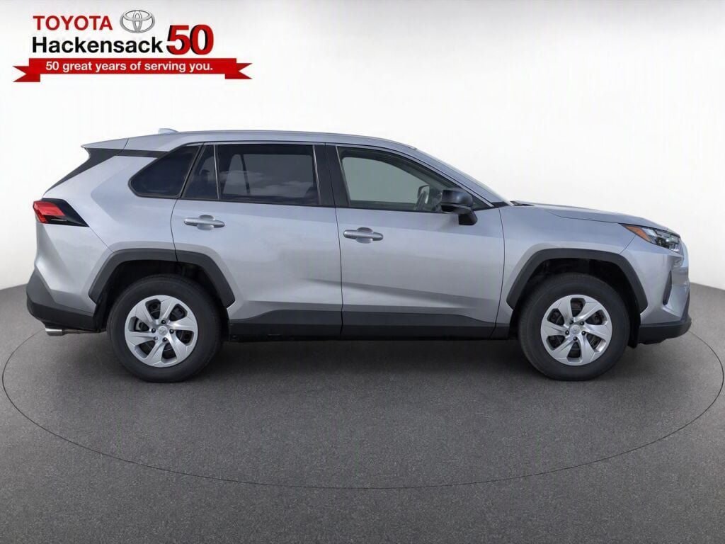 Certified 2025 Toyota RAV4 LE FWD image 40