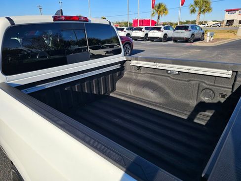 New 2026 Nissan Frontier SV w/ SV Convenience Package image 9