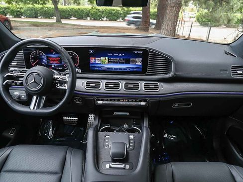 Certified 2025 Mercedes-Benz GLS 450 4MATIC image 10