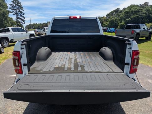 Used 2022 RAM 2500 Laramie AWD/4WD image 13