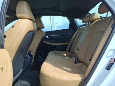 Used 2022 Hyundai Sonata Limited FWD image 17
