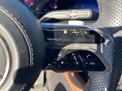 Used 2024 Mercedes-Benz GLS 450 4MATIC image 19