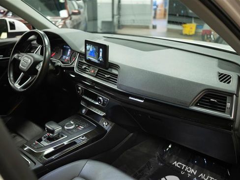 Used 2019 Audi Q5 2.0T Premium w/ Convenience Package AWD/4WD image 15