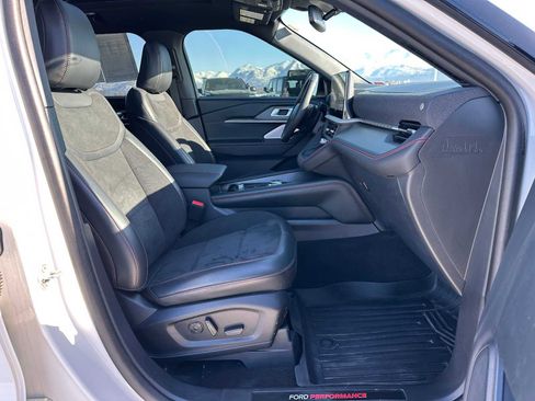 Used 2025 Ford Explorer ST w/ Sun And Sound Package image 10