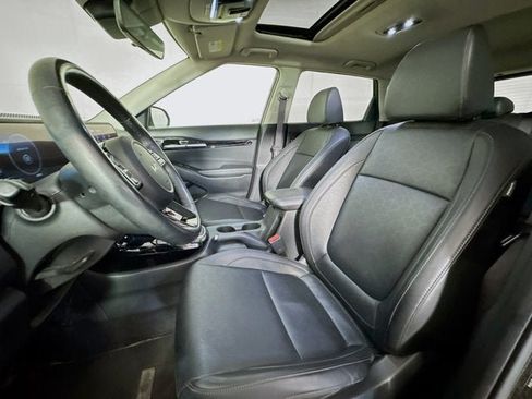 Certified 2025 Kia Seltos EX w/ EX Sunroof Package AWD/4WD image 21