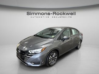 Used 2025 Nissan Versa SV video 1