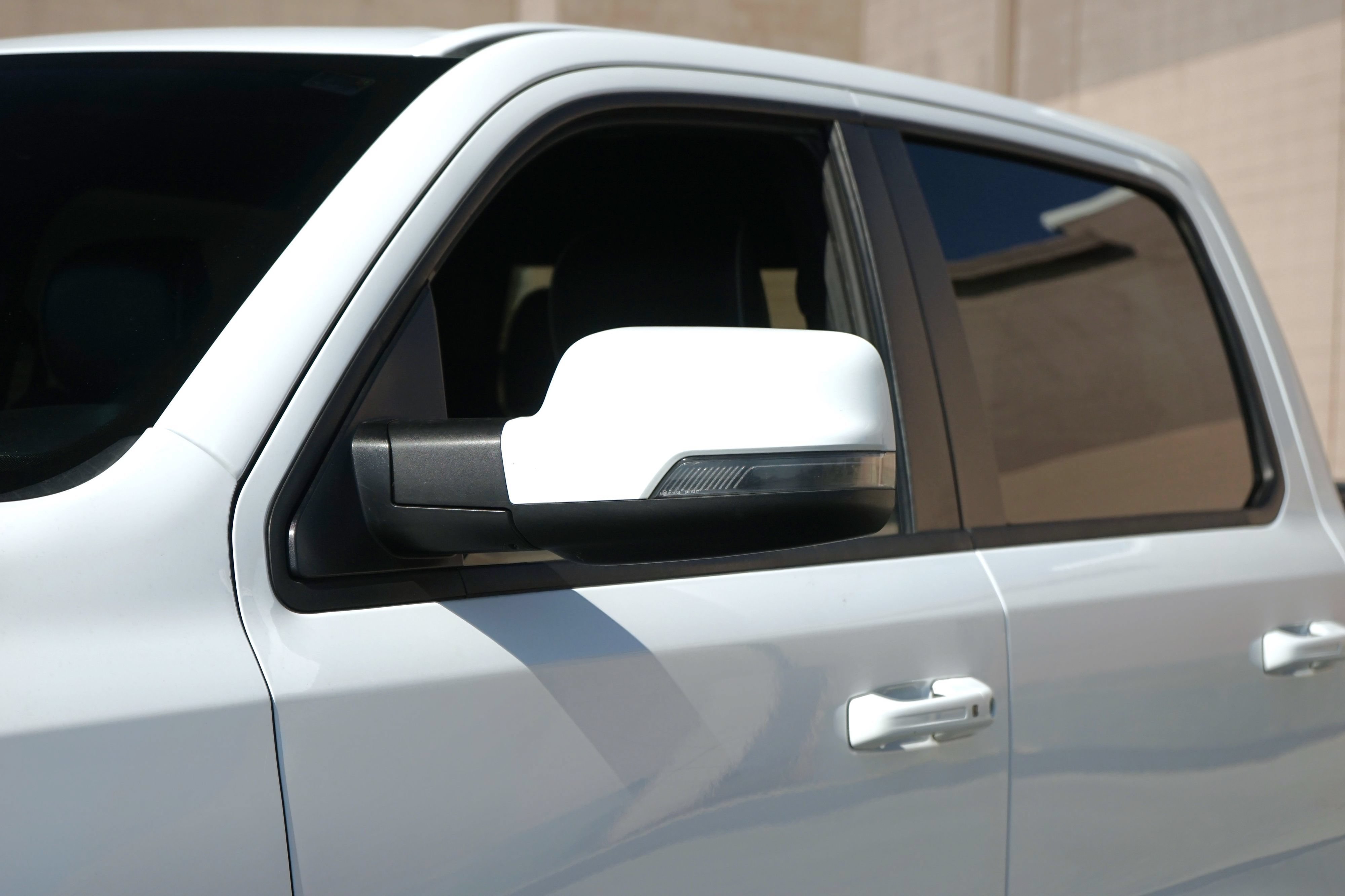 Used 2023 RAM 1500 Laramie AWD/4WD image 9