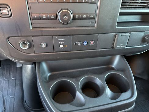 Used 2024 Chevrolet Express 2500 w/ Driver Convenience Package image 23