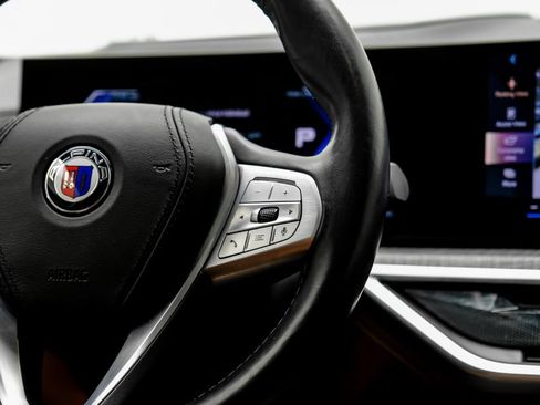 Used 2025 BMW ALPINA XB7 AWD/4WD image 21