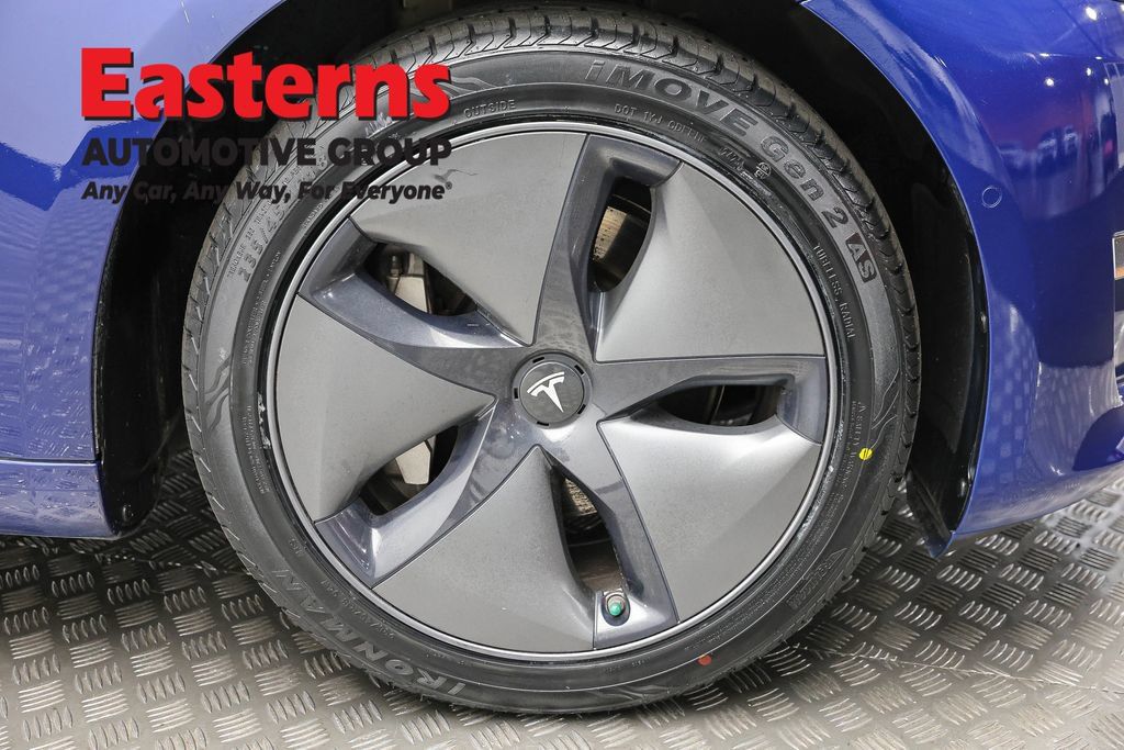 Used 2020 Tesla Model 3 Standard Range RWD image 28