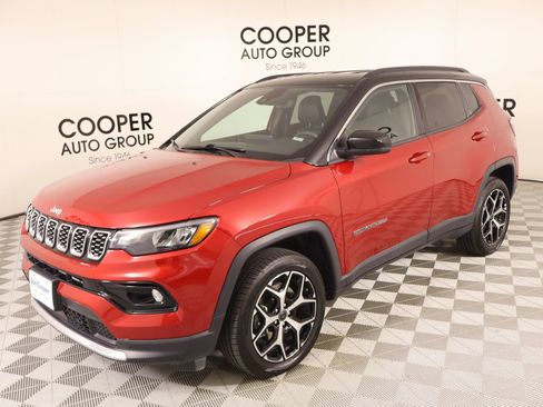 Used 2025 Jeep Compass Limited AWD/4WD image 10