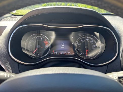 Used 2020 Jeep Cherokee Limited AWD/4WD image 18