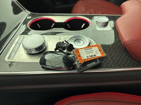 Used 2025 Genesis GV80 3.5T e-SC image 28