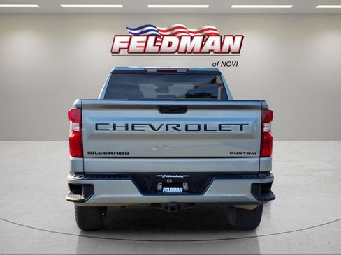 Used 2023 Chevrolet Silverado 1500 Custom w/ 2.7L Blackout Package AWD/4WD image 4
