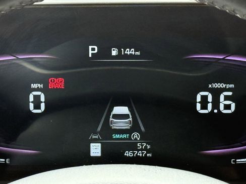 Used 2025 Kia Telluride S image 15