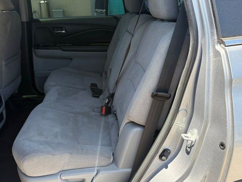 Used 2021 Honda Pilot EX image 11