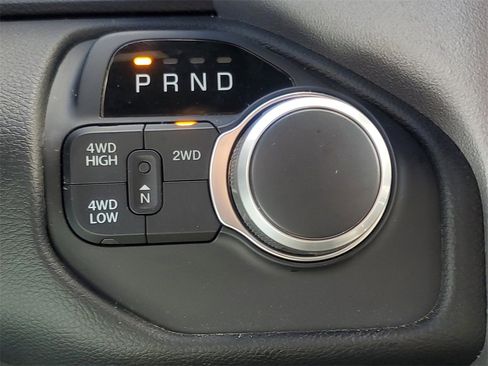 Used 2024 RAM 2500 Big Horn w/ Bed Utility Group image 25