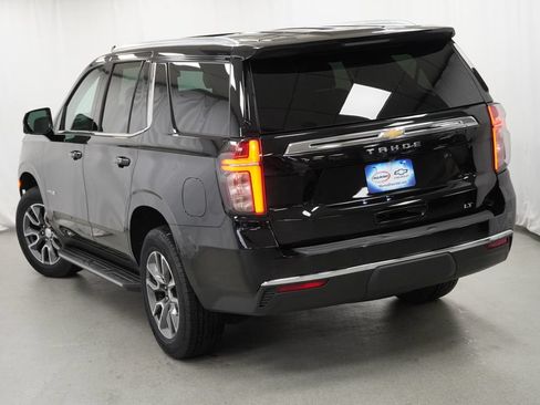 Used 2022 Chevrolet Tahoe LT w/ Luxury Package AWD/4WD image 4
