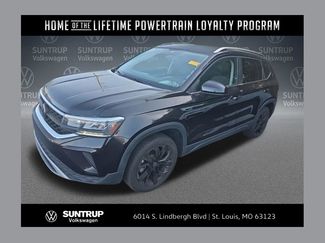 Used 2023 Volkswagen Taos SE w/ Black Wheel Package video 1