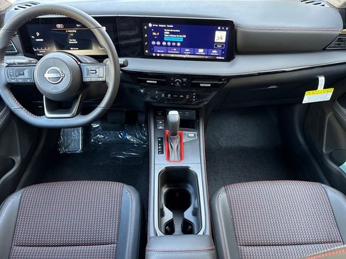 New 2026 Nissan Kicks SR image 10