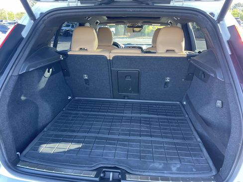 Used 2019 Volvo XC40 T5 Inscription AWD/4WD image 10