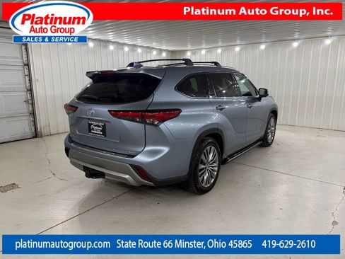 Used 2023 Toyota Highlander Platinum AWD/4WD image 5