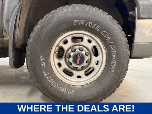 Used 2004 Chevrolet Silverado 2500 LS AWD/4WD image 24