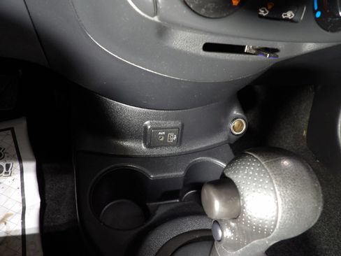 Used 2019 Nissan Versa S Plus image 14