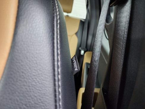 Used 2023 Ford F250 Lariat w/ Sport Appearance Package image 50