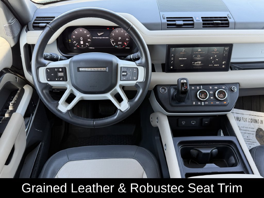 Used 2024 Land Rover Defender 110 X-Dynamic SE AWD/4WD image 11