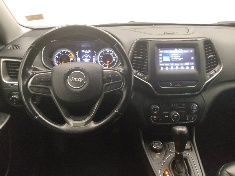 Used 2020 Jeep Cherokee Latitude Plus w/ Cold Weather Group AWD/4WD image 22