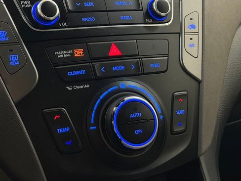 Used 2018 Hyundai Santa Fe Sport w/ 2.4L Value Package 02 image 21