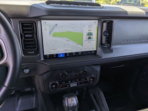 Used 2025 Ford Bronco Badlands AWD/4WD image 24