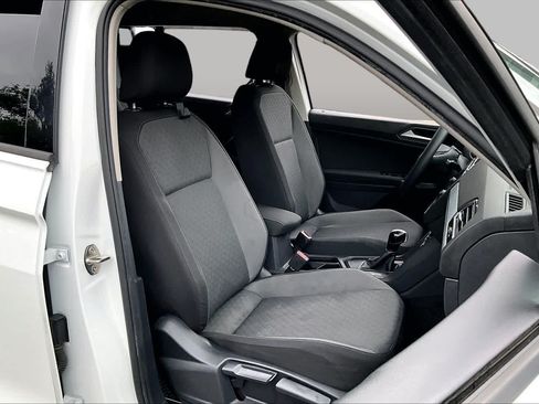 Used 2020 Volkswagen Tiguan S FWD image 9