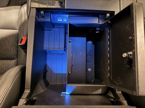 Used 2024 Toyota Tundra Limited image 27