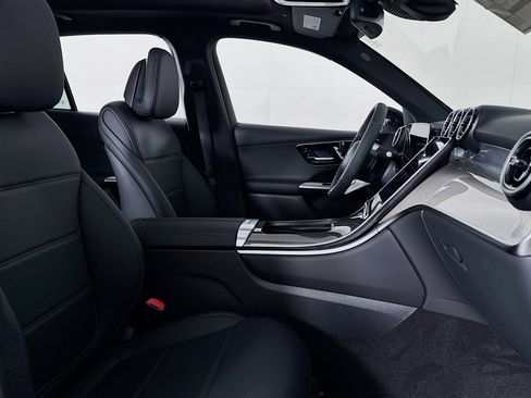 New 2026 Mercedes-Benz GLC 300 4MATIC image 6