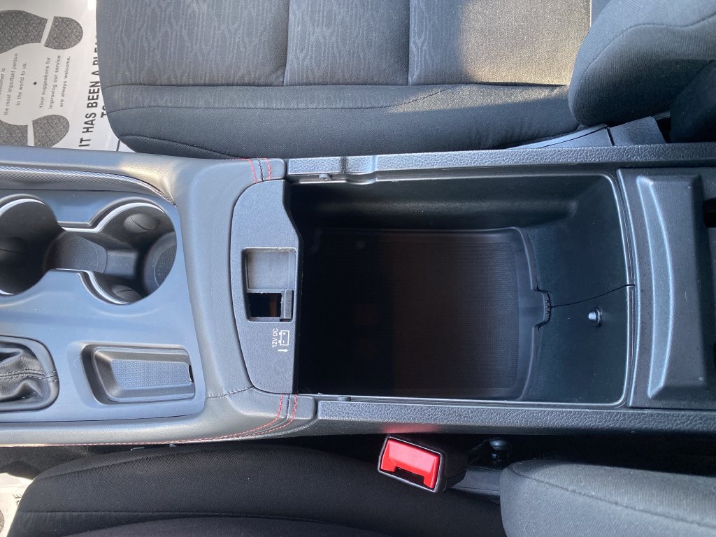 Used 2025 Dodge Durango GT AWD/4WD image 9