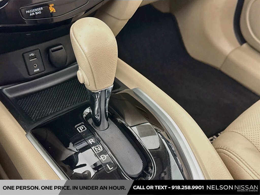 Used 2015 Nissan Rogue SL w/ SL Premium Package AWD/4WD image 17