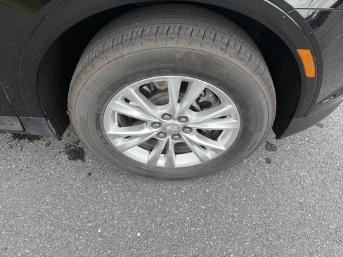Used 2025 Cadillac XT5 Luxury AWD/4WD image 12