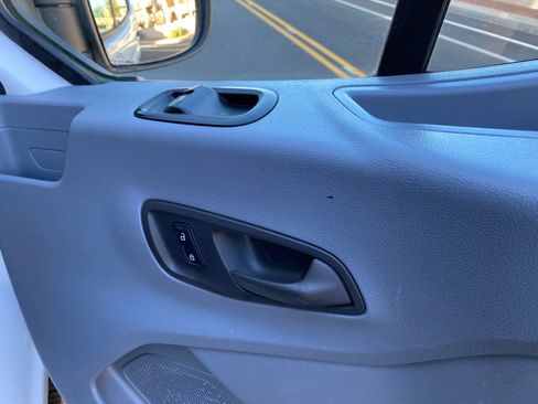 Used 2016 Ford Transit 350 XL image 36