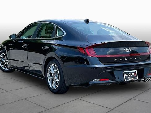 Used 2023 Hyundai Sonata SEL w/ Convenience Package FWD image 12