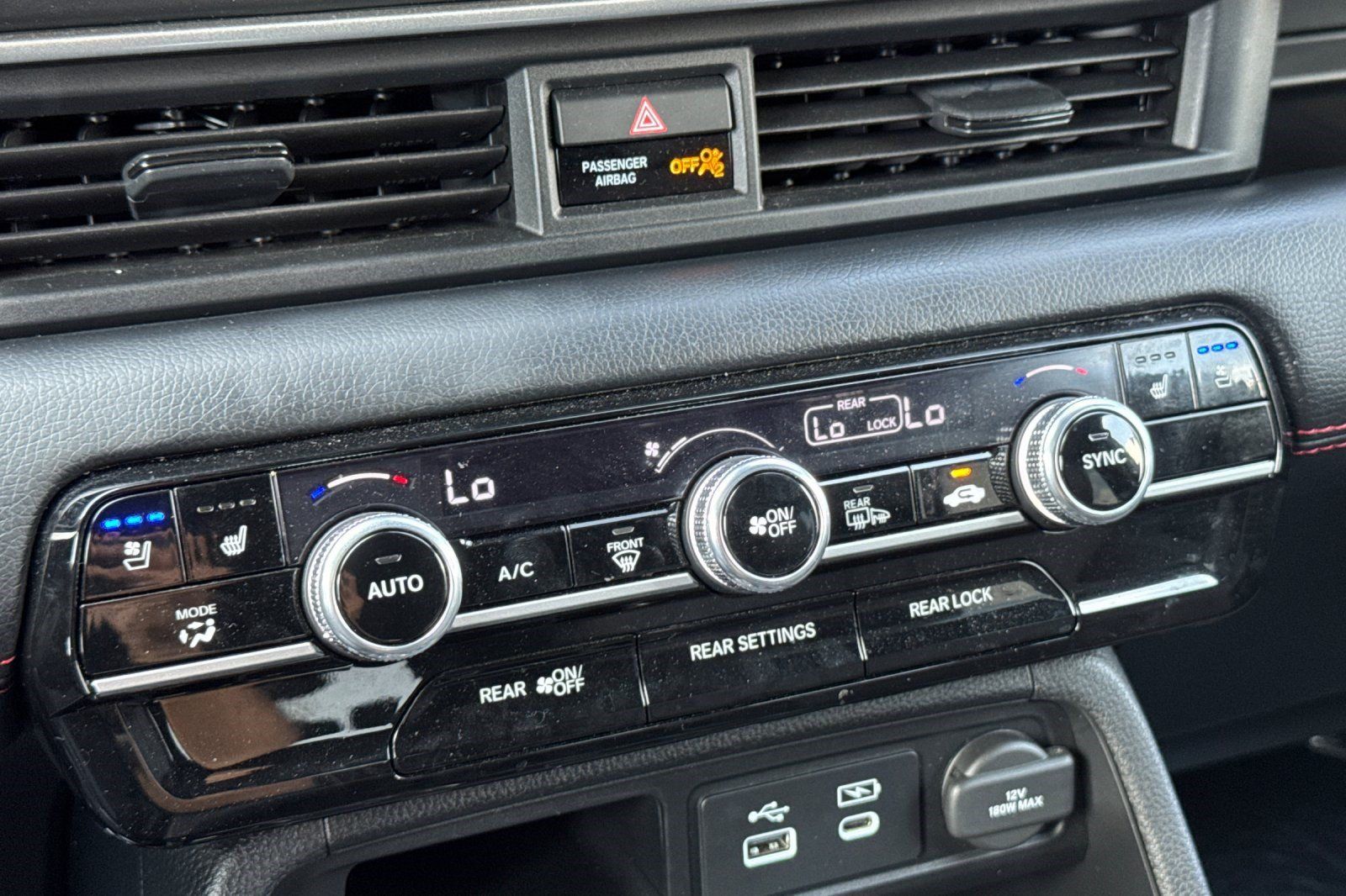 Certified 2025 Honda Pilot Black Edition image 19