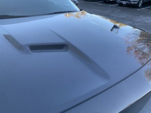 Used 2022 Dodge Challenger SXT image 7