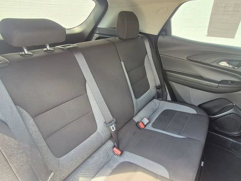 Used 2025 Chevrolet TrailBlazer LT AWD/4WD image 5