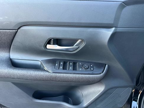 New 2026 Nissan Kicks SV w/ SV Premium Package image 17