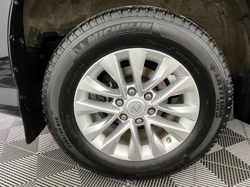 Used 2018 Lexus GX 460 image 13