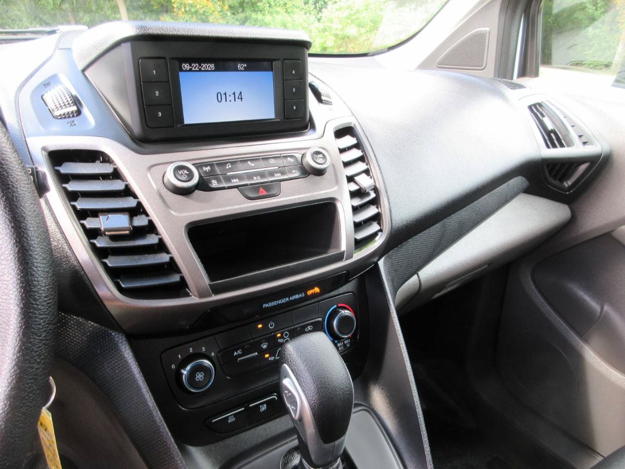 Used 2022 Ford Transit Connect XL FWD image 29